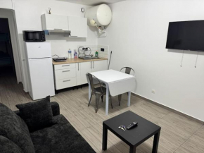 Appartement G, RESIDENCE DU RENOUVEAU, Stade de France, idéal pour 4 pers